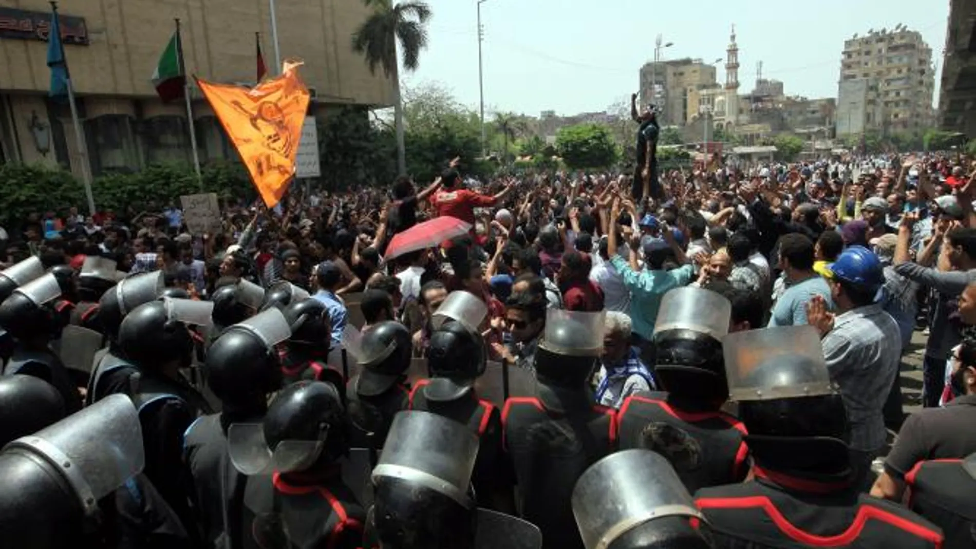 La violencia irrumpe en la campaña electoral egipcia
