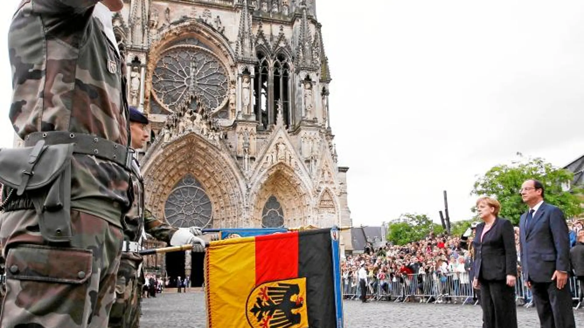 Merkel y Hollande apelan a la unidad de Europa