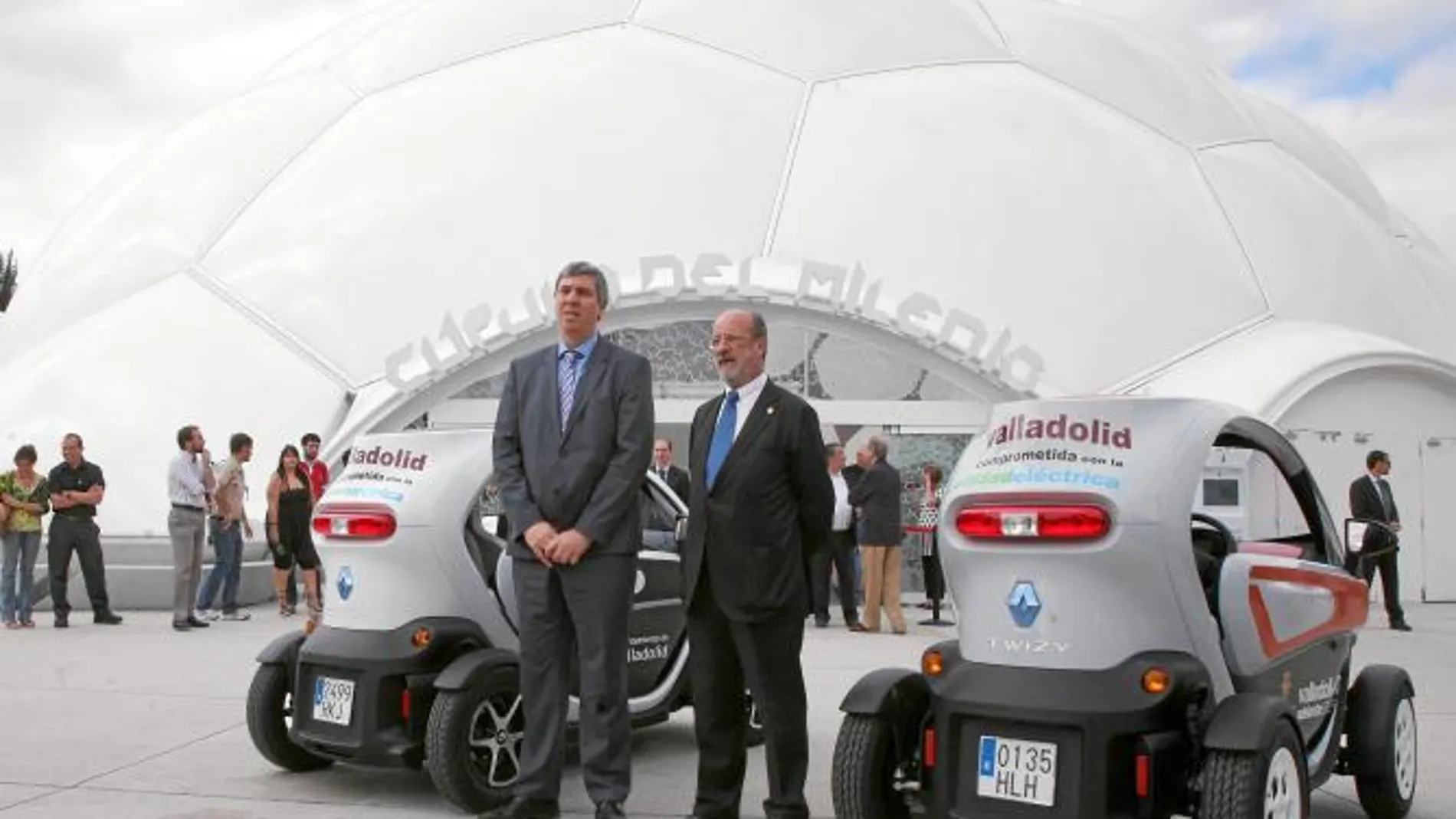 Valladolid y Palencia se convierten en el modelo de ciudades con coche eléctrico