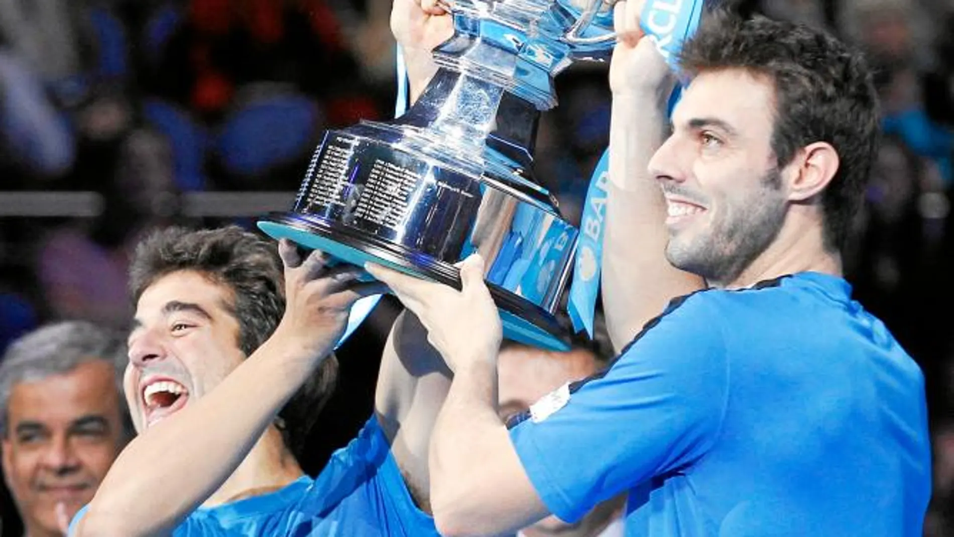 Marc López y Granollers alzan el título de la Copa de Maestros