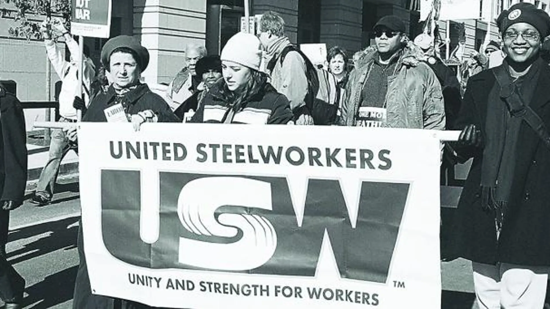Protesta de trabajadores del USW, el sindicato más importante de la industria en Estados Unidos