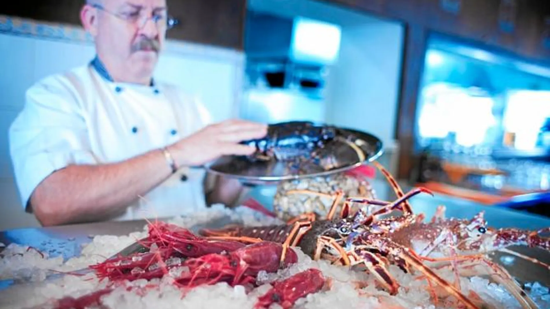 El Ancla presume de servir pescados y mariscos de excelente calidad