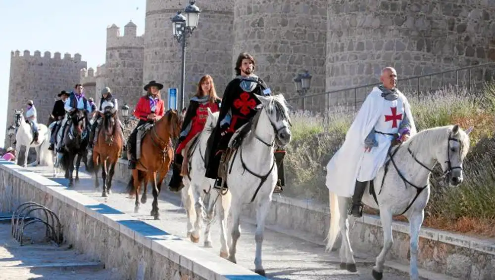 Los secretos de la muralla de Ávila salen la luz con una guía para el turista