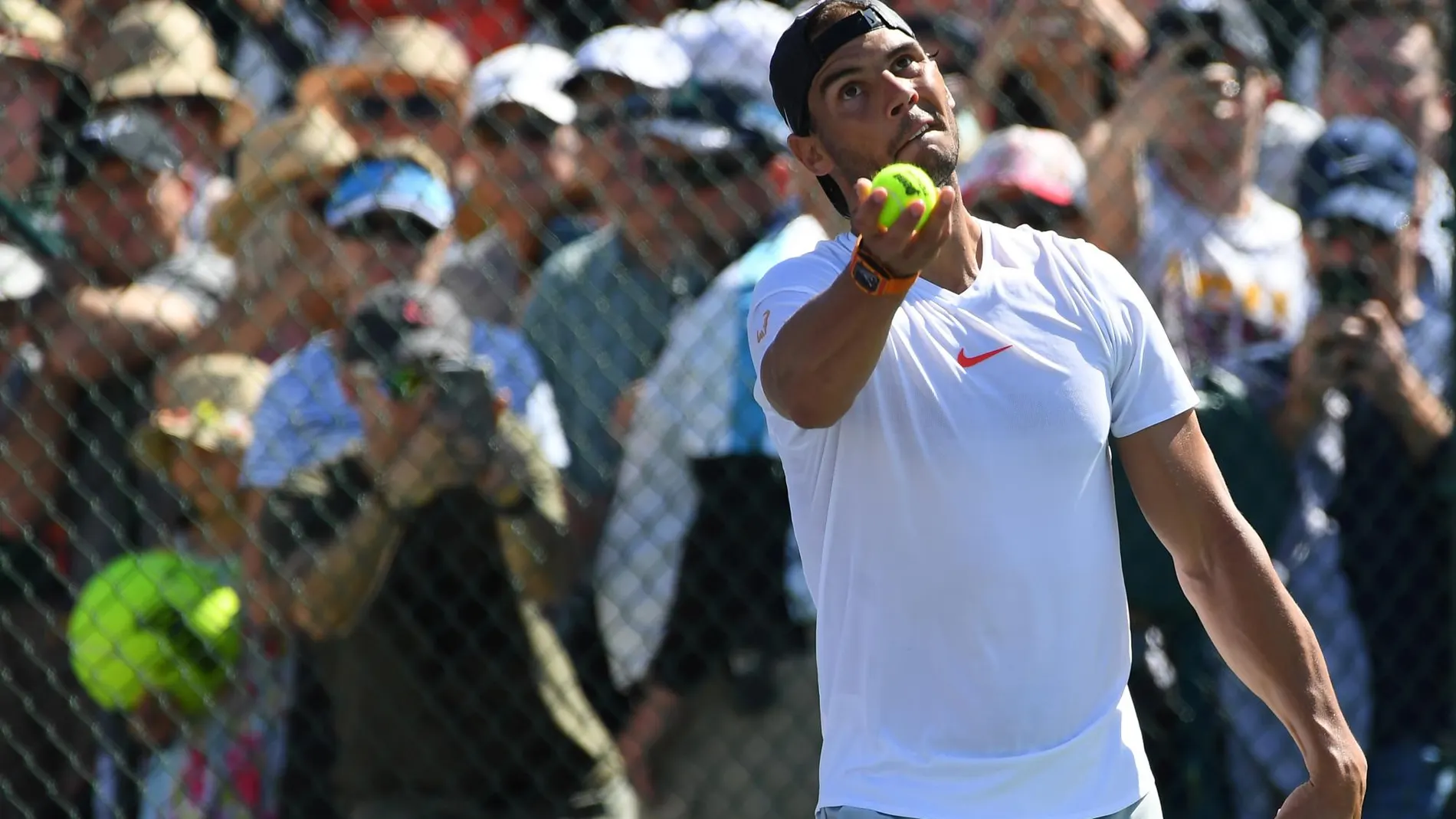 Nadal, durante un entrenamiento en Indian Wells