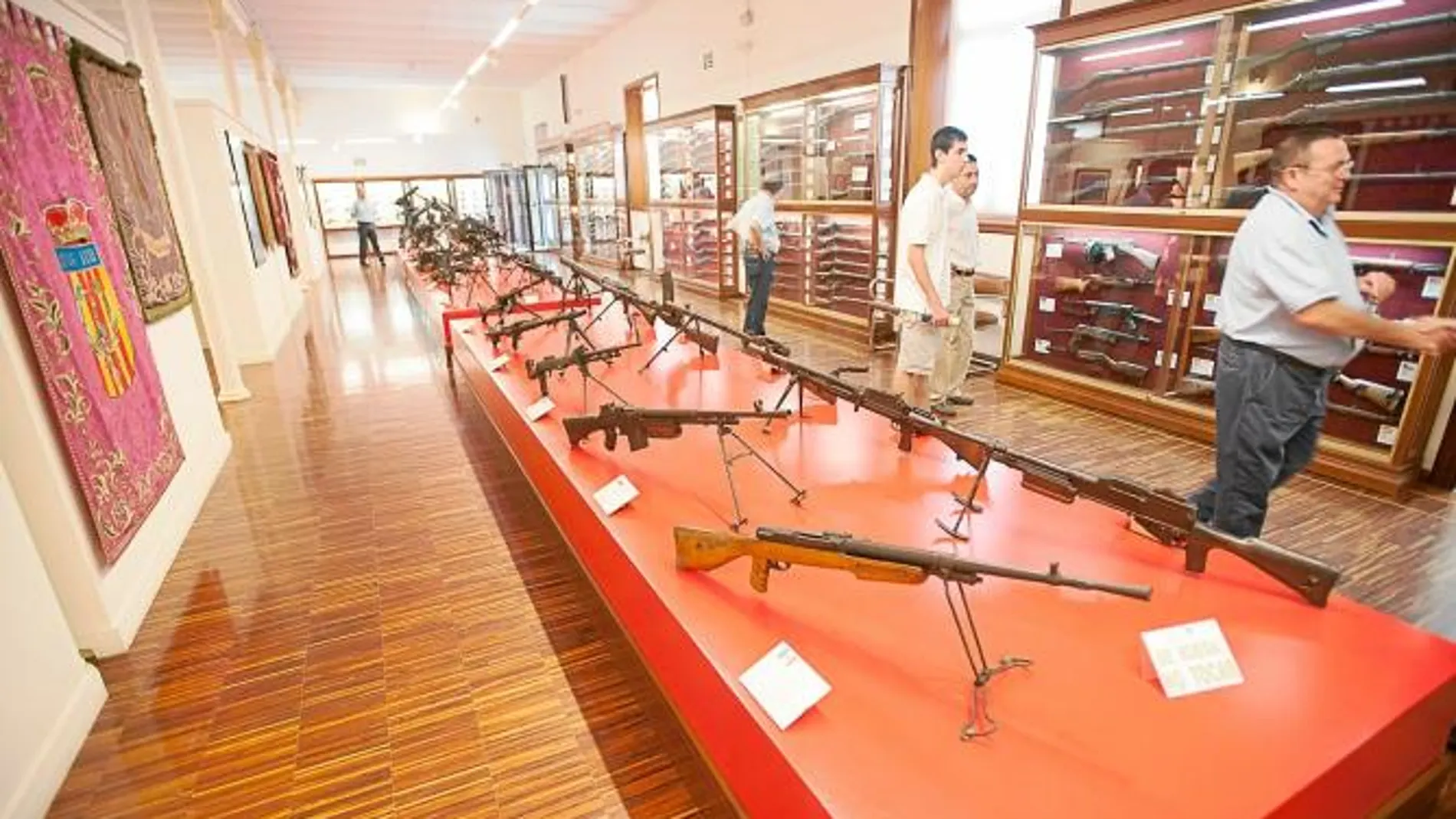 La sala donde se exhiben las armas es de las más visitadas