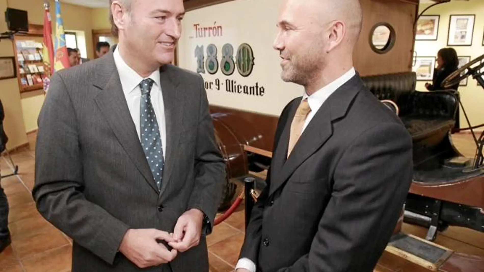 Fabra conversa con el director general de Almendra y Miel, José Manuel Sirvent