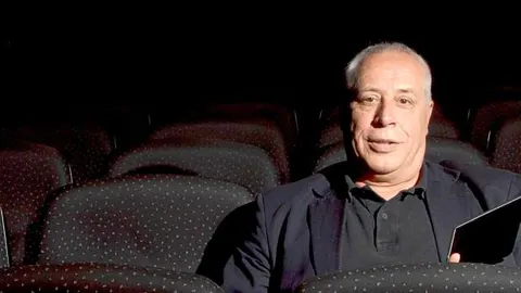 Antonio del Real / director de cine: «En la Guardia Civil se han partido de risa con mi película»