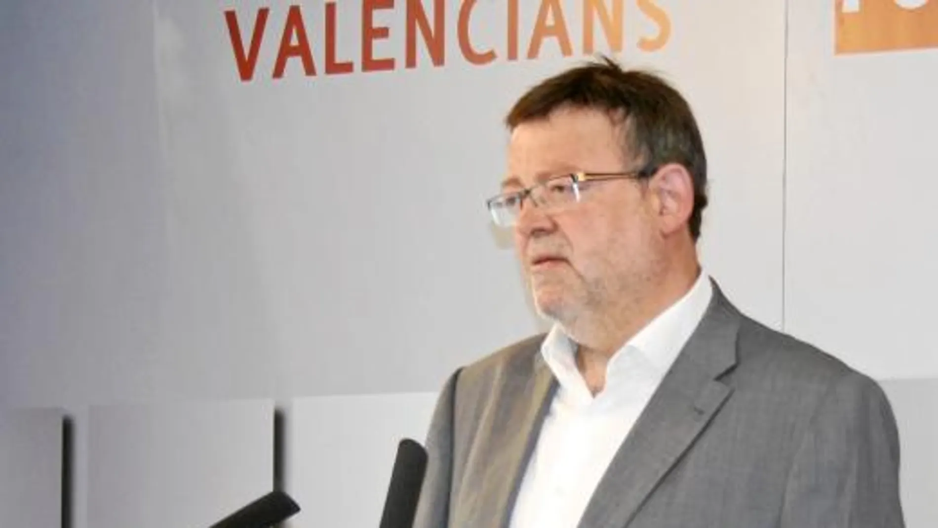 Ximo Puig, secretario general del PSPV, en rueda de prensa