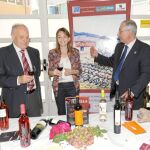 Ángel García Lidón (izquierda) durante la última ruta del vino que se celebró en el municipio de Jumilla