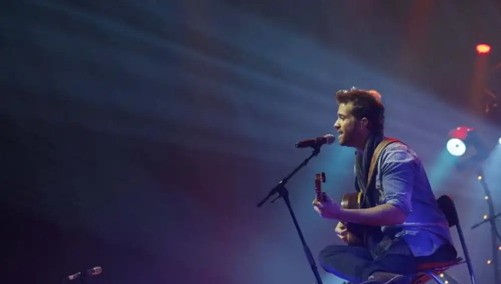 "Solamente tú", de Pablo Alborán, es la canción en español más popular en San Valentín