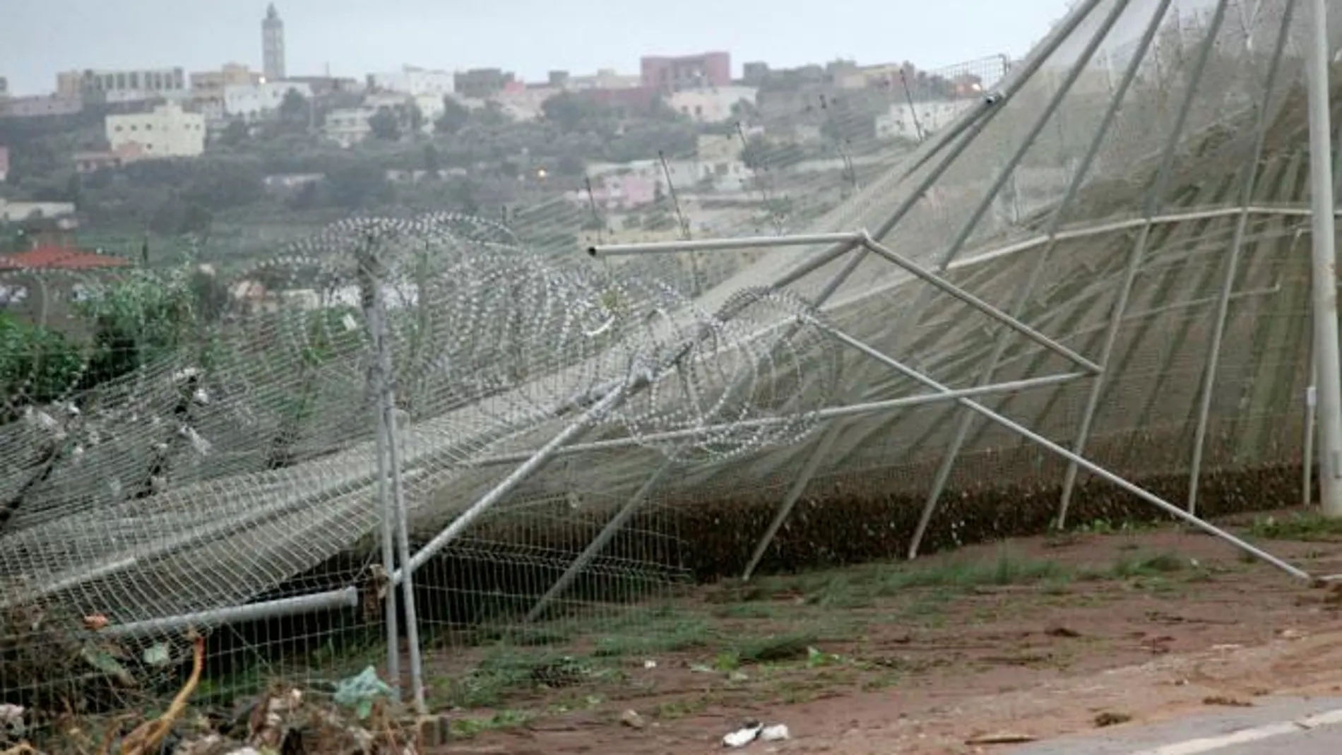 Muere un militar marroquí al tratar de impedir la entrada a Melilla