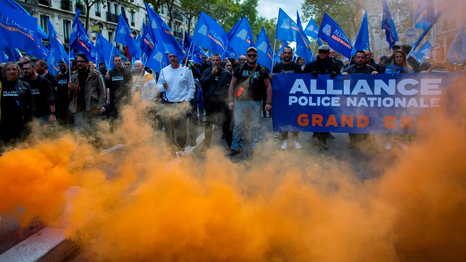 Los sindicatos policiales franceses se manifestaron ayer en el centro de París