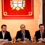 El presidente de la Generalitat, Quim Torra junto al vicepresidente del Govern y conseller de Economía, Pere Aragonès y el secretario de Govern, Victor Cullell.