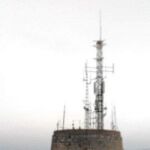 El castillo de San Julián, el último de estas características construido en Europa, permanece repleto de antenas que coronan la mayoría de sus cubiertas, a pesar de tener la categoría de Bien de Interés Cultural