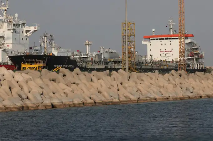 La Guardia Revolucionaria iraní intercepta un petrolero en el golfo Pérsico