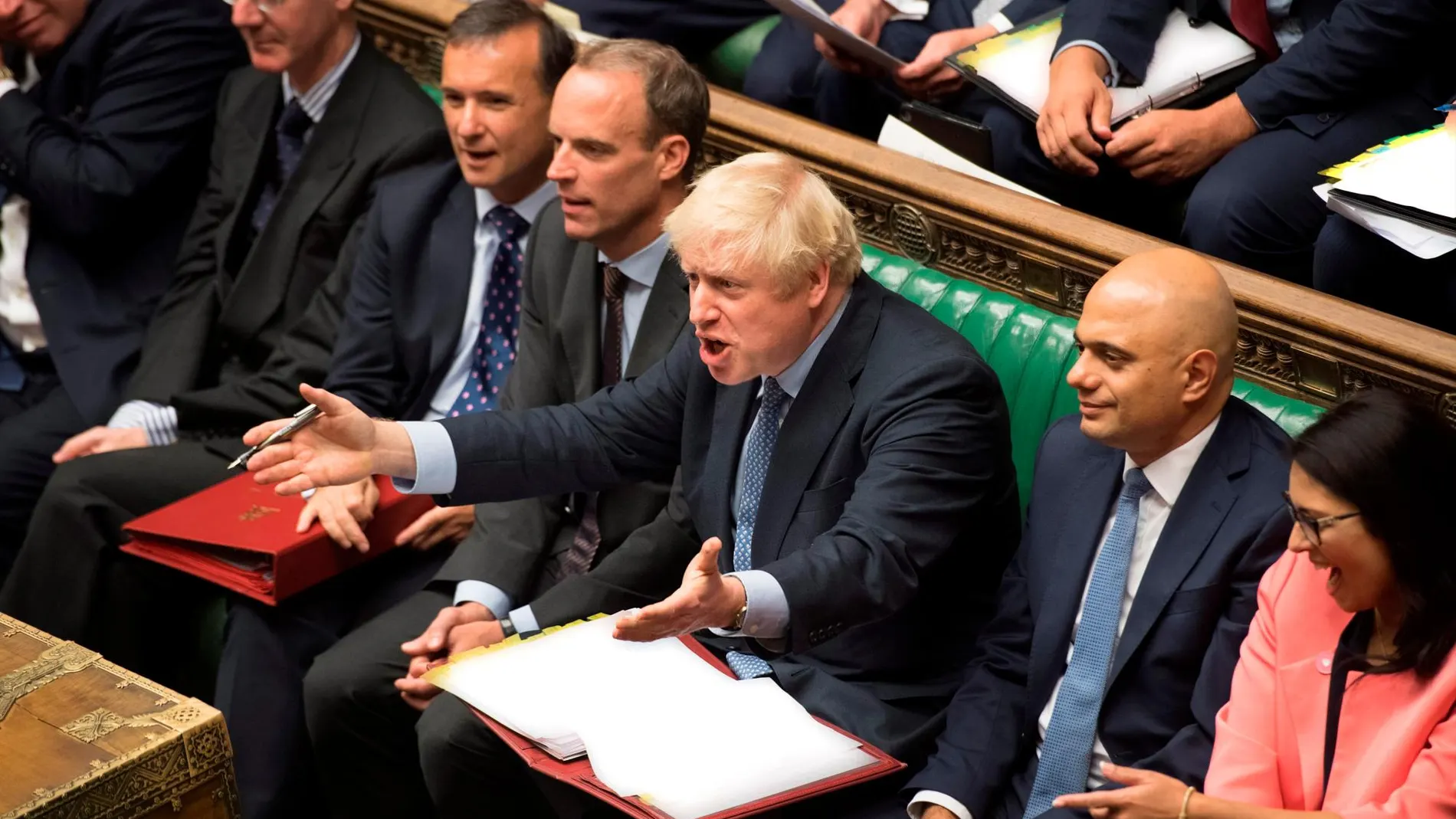 El “premier” Boris Johnson en la bronca sesión de control al Gobierno celebrada ayer en los Comunes