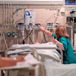 El sindicato Satse denuncia el desgaste psicológico de los profesionales de la Enfermería en la sexta ola de covid