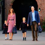 Los duques de Cambridge han acompañado hoy a sus hijos George y Charlotte en el inicio del curso escolar
