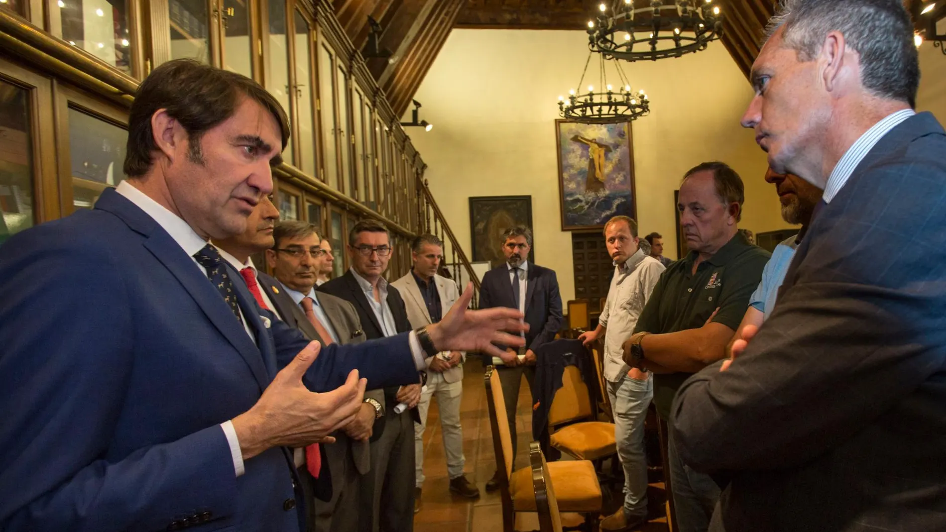 Suárez-Quiñones, tras la reunión con los alcaldes de Pedro Bernardos y Gavilanes
