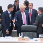 Trump señala a Sánchez dónde debe sentarse