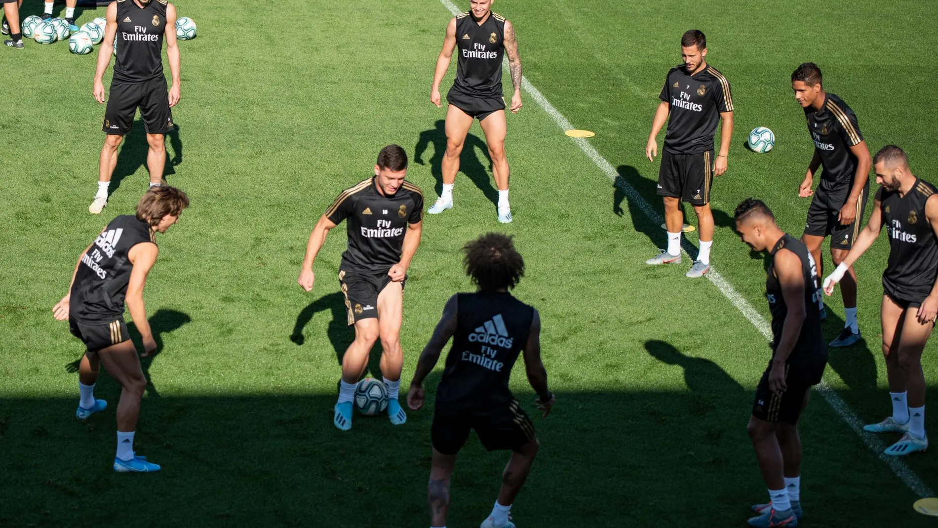 Bale y James, en Valdebebas con el Real Madrid