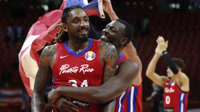 Balkman y Clemente celebran la victoria de la primera jornada ante Irán