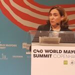 La alcaldesa de Barcelona, Ada Colau, en la cumbre de ciudades contra al cambio climático de Copenhaguen