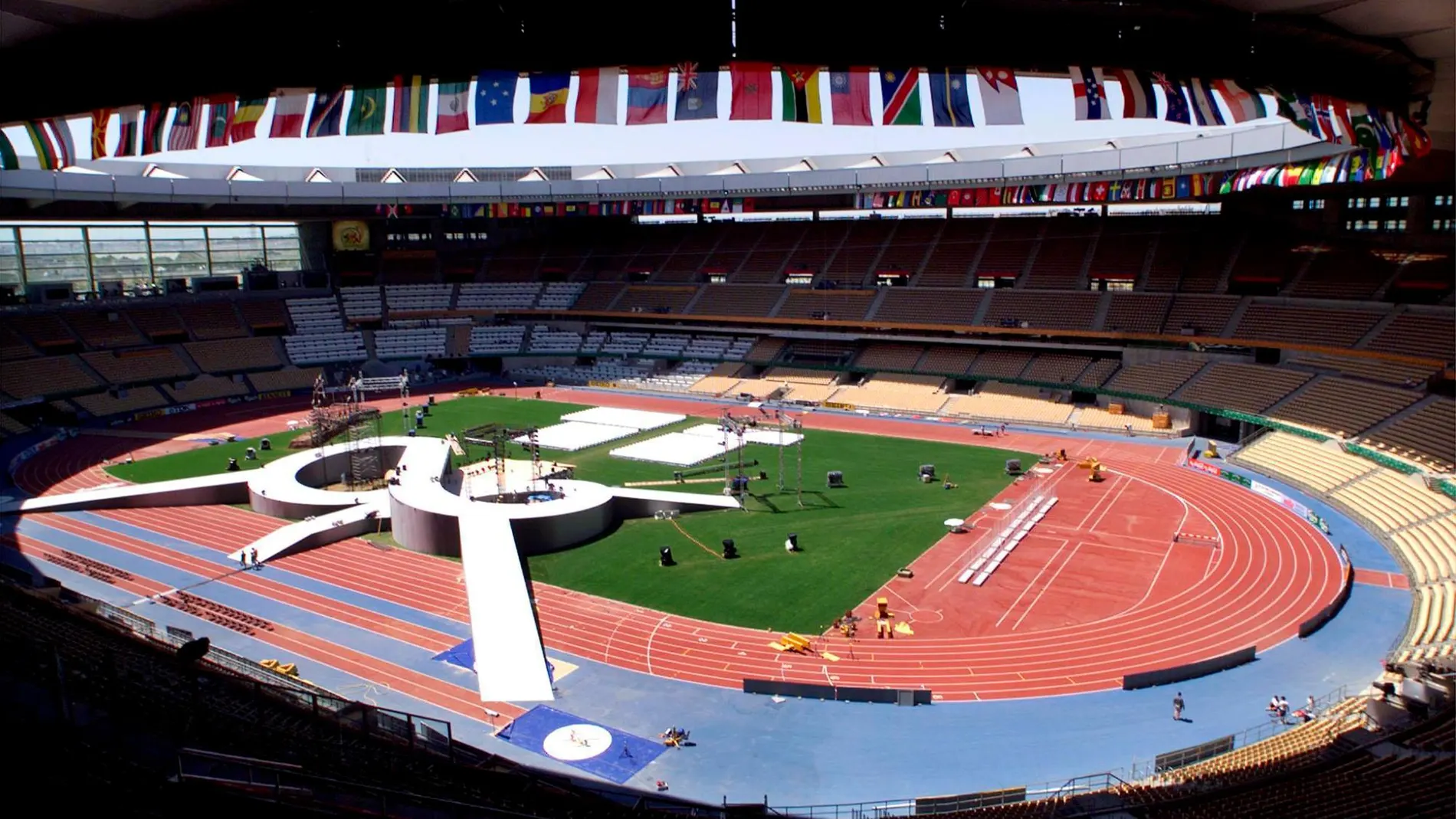 El martes se cumplió el vigésimo aniversario de la inauguración del Mundial de atletismo de Sevilla / FOTO: REUTERS