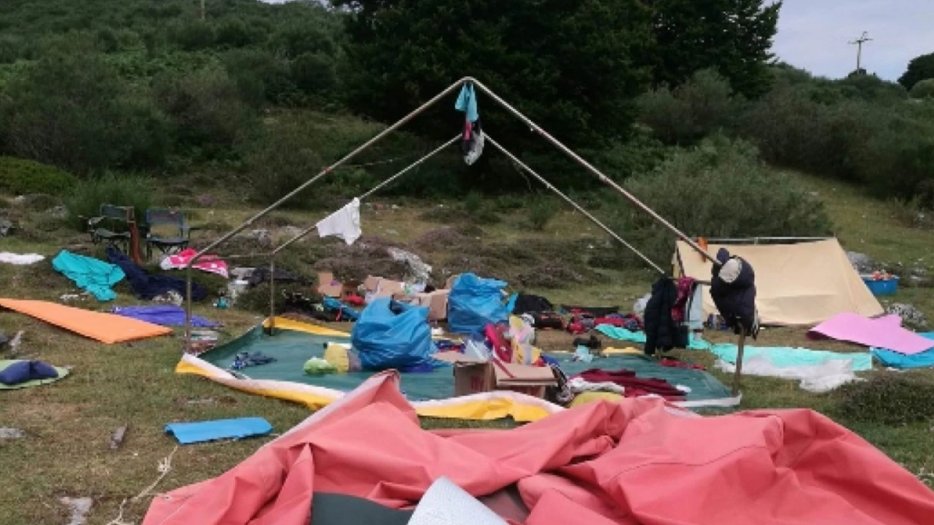 Desperfectos en uno de los campamentos