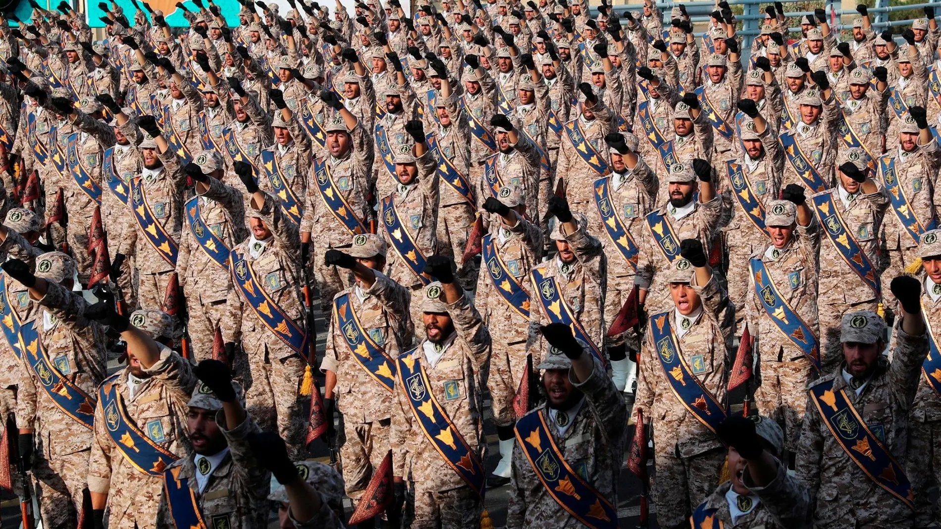 Soldados iraníes durante la parada mulitar en Teherán/Foto: Efe