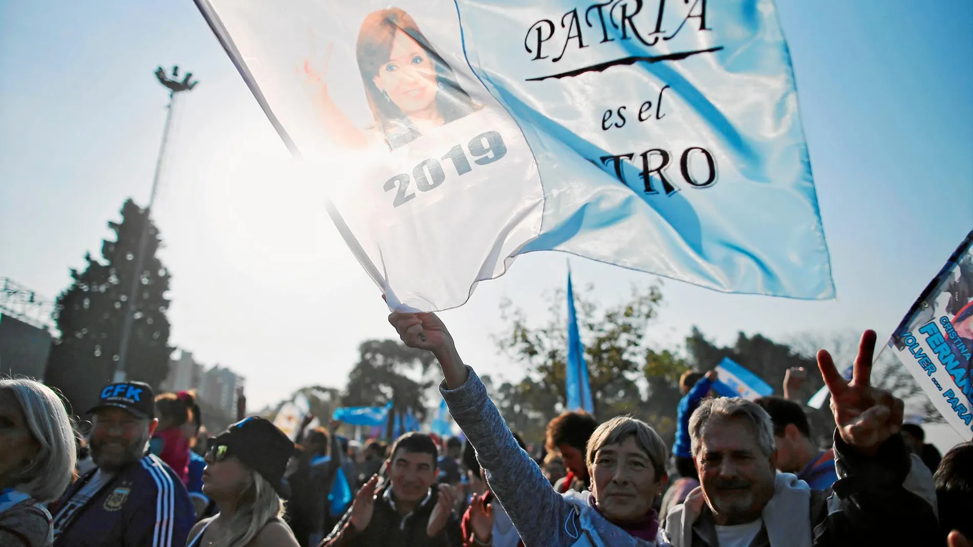 Seguidores de la ex presidenta argentina que confían en su vuelta a la Casa Rosada