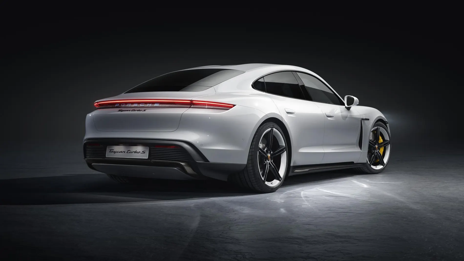 Porsche abre una nueva era con el Taycan 100% eléctrico