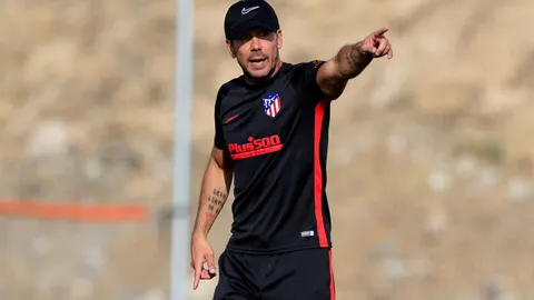 Simeone, durante un entrenamiento con el Atlético
