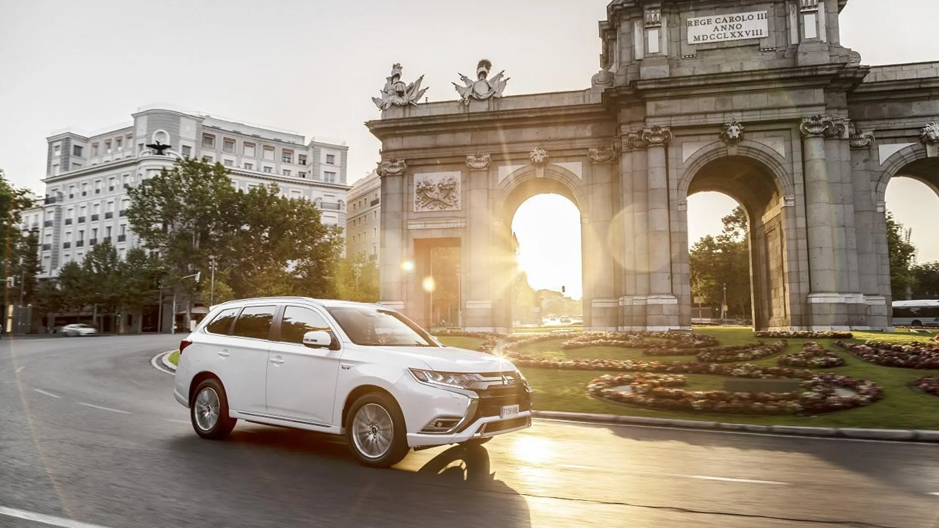 ¿Sabes cuál es el coche híbrido enchufable más vendido en España?