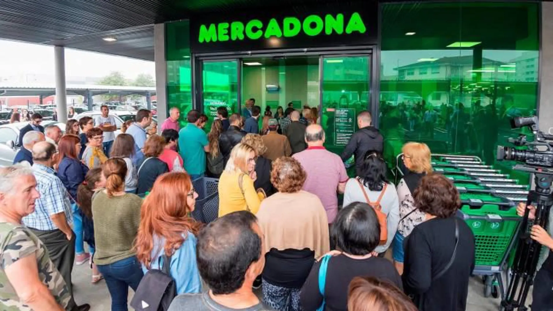 Apertura de uno de los supermercados de Mercadona en Portugal