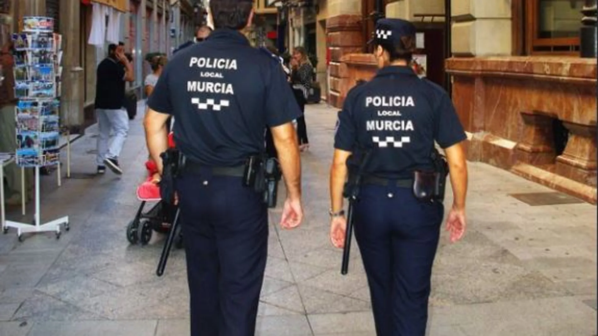 Detenido un hombre por agredir a su madre con un cuchillo en Murcia
