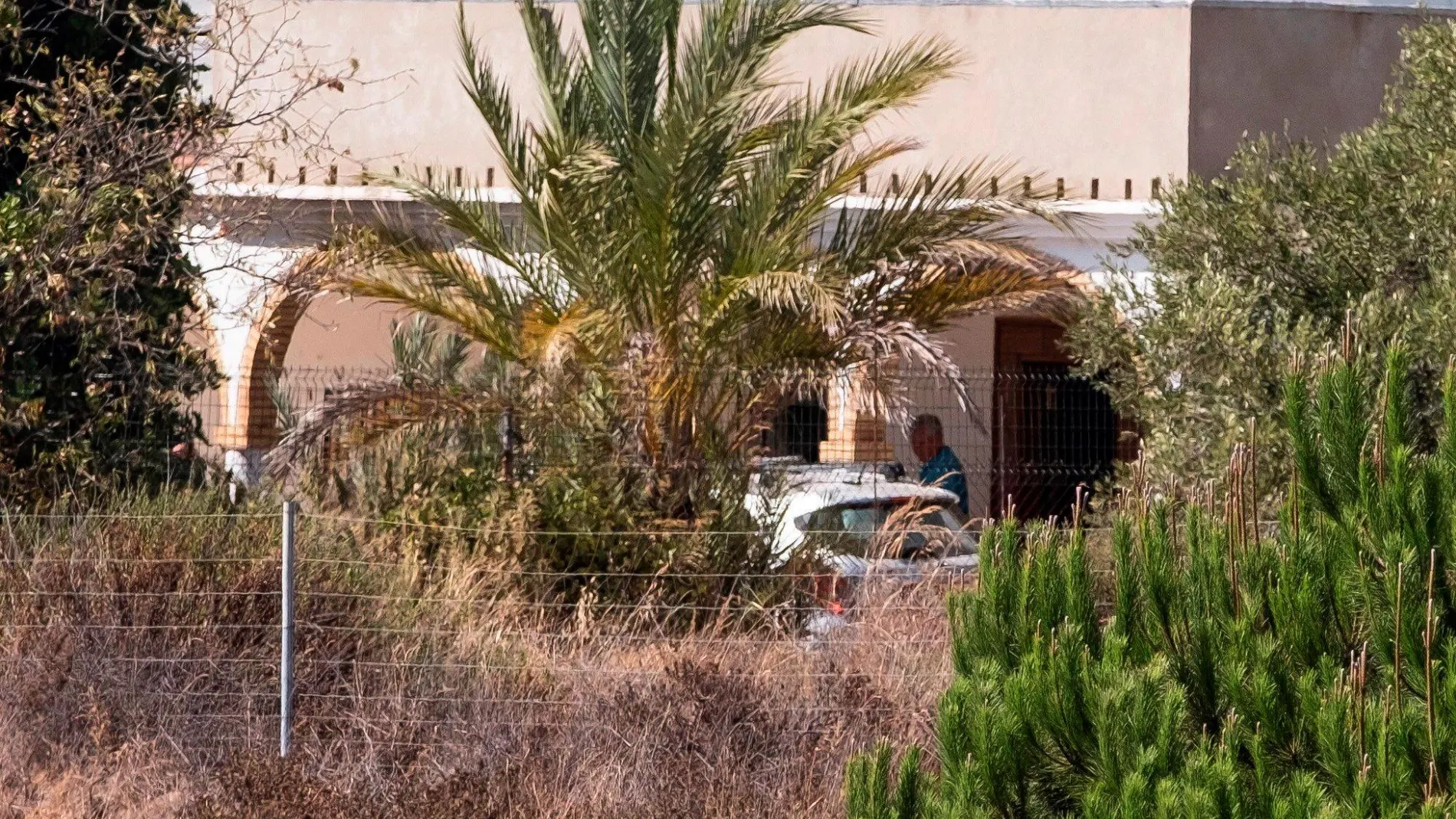 El hombre se ha atrincherado en una casa rural/ Foto: Efe