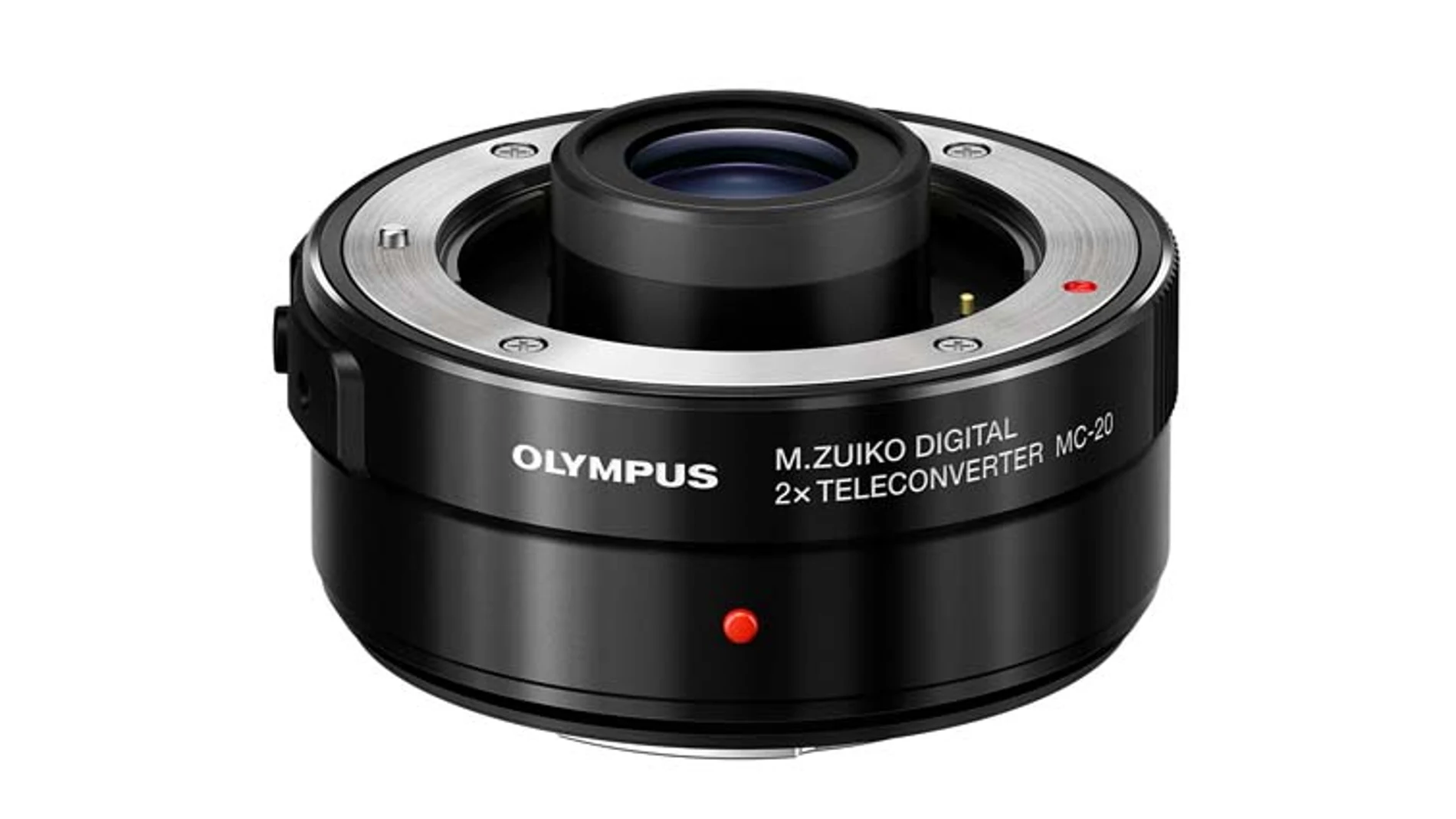 El teleconvertidor Olympus MC-20 duplica la distancia focal y mantiene la calidad de imagen.