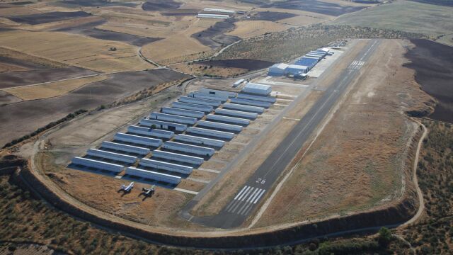 Imagen del aeródromo de Casarrubios, donde Air City Madrid Sur quiere levantar un segundo aeropuerto para la zona centro