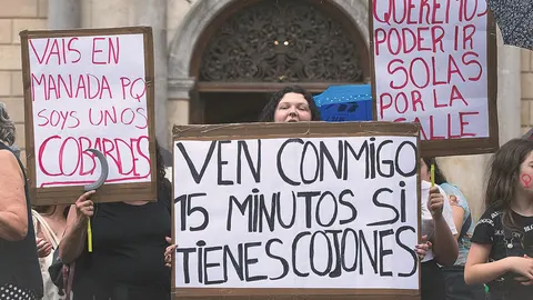 Movilización el pasado 8 de julio en la plaza Sant Jaume de Barcelona en repulsa por una agresión sexual de Manresa