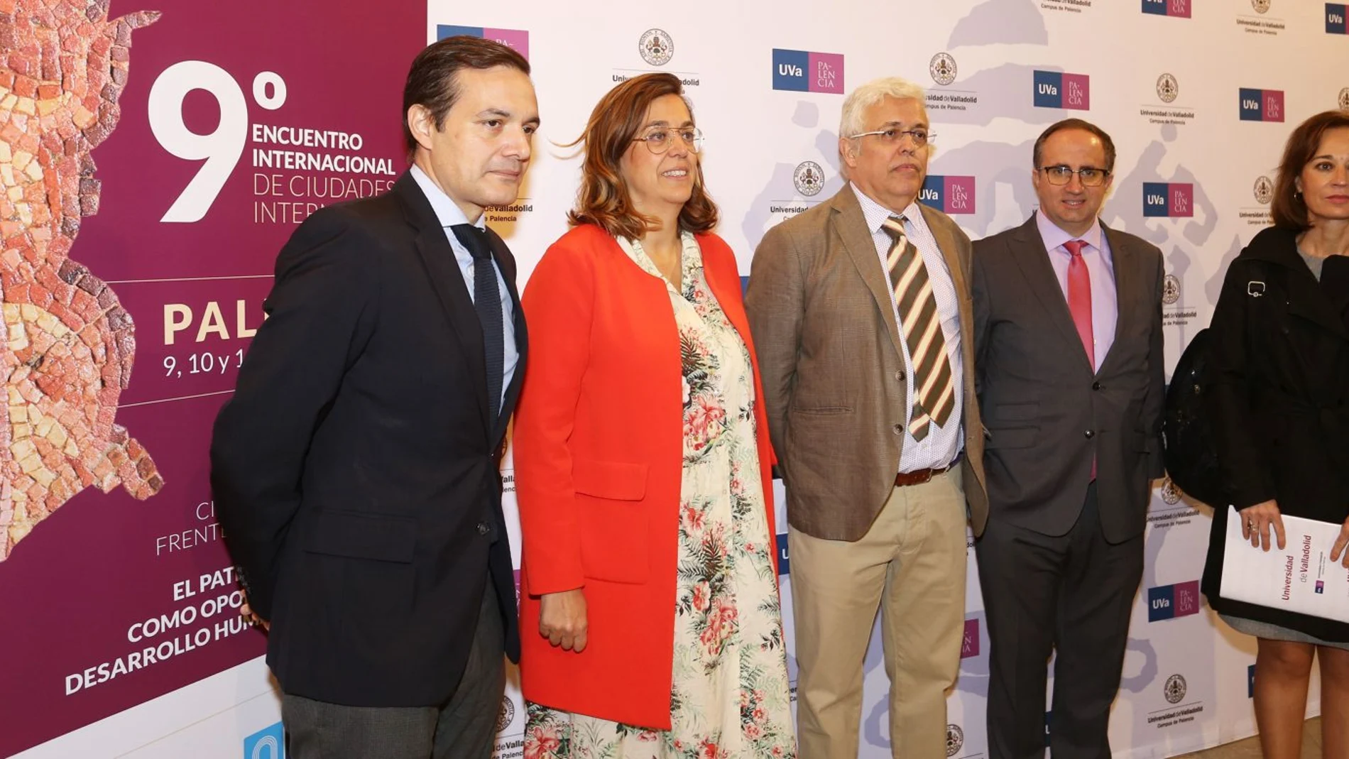 Raúl Fernández Sobrino, Ángeles Armisén, José Antonio Orejas, Ignacio Molina y Amalia Rodríguez inauguran el encuentro