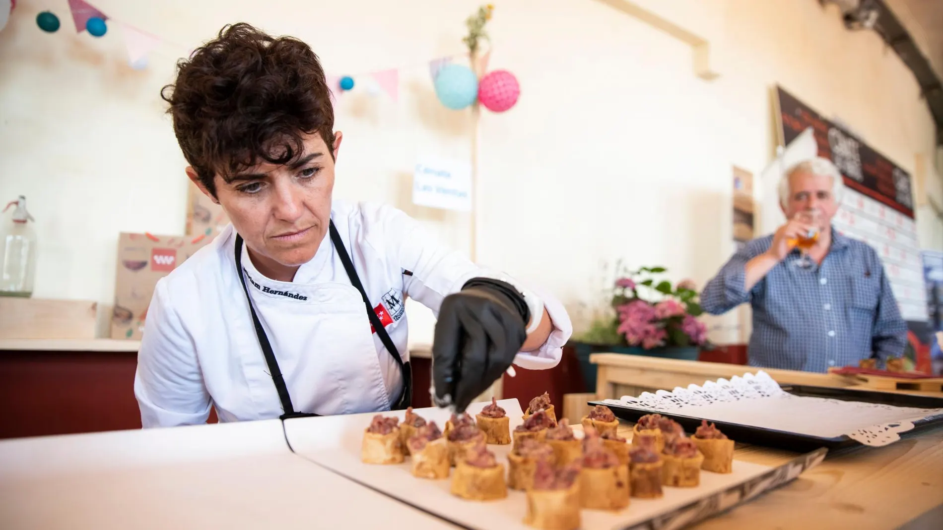 La chef Miriam Hernández, en la presentación de "Cénate las Ventas"/ Fotos: David Jar