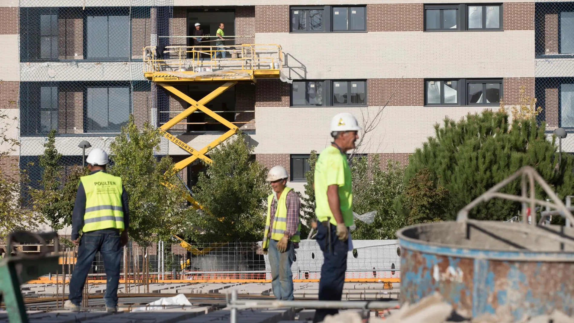 La mayor subida fue para la construcción, con un 1,4 % / Luis Díaz