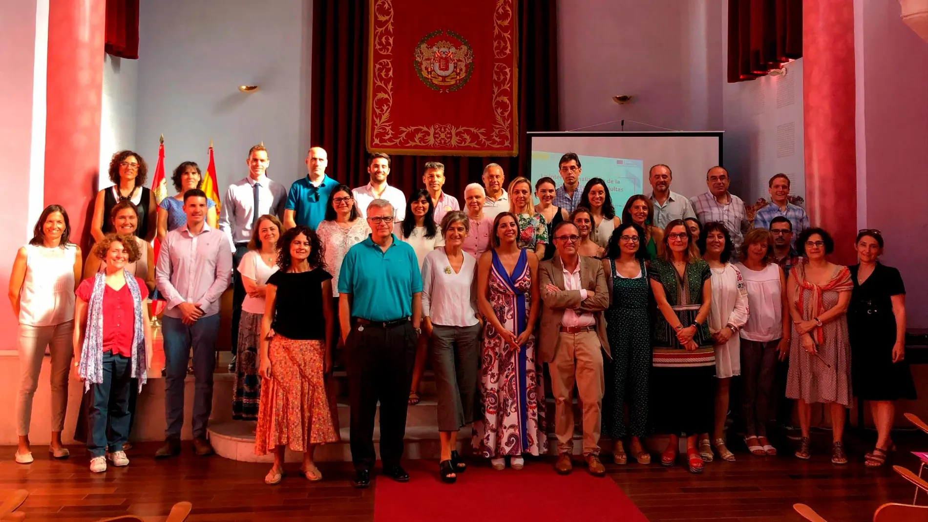 Foto de familia de los participantes