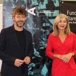 El maestro, Pablo Heras-Casado, y la consejera de Cultura, Patricia del Pozo / EP