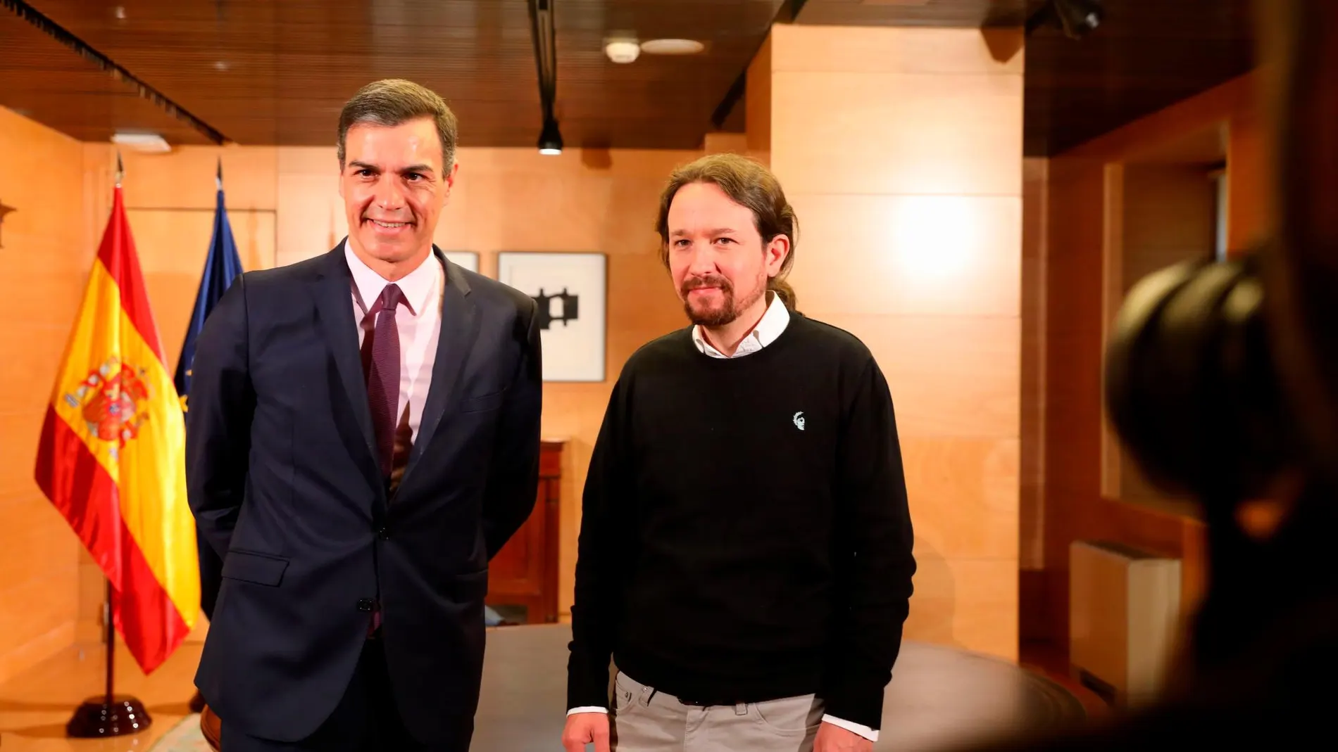Pedro Sánchez y Pablo Iglesias tras reunirse de cara a conformar un potencial gobierno de coalición