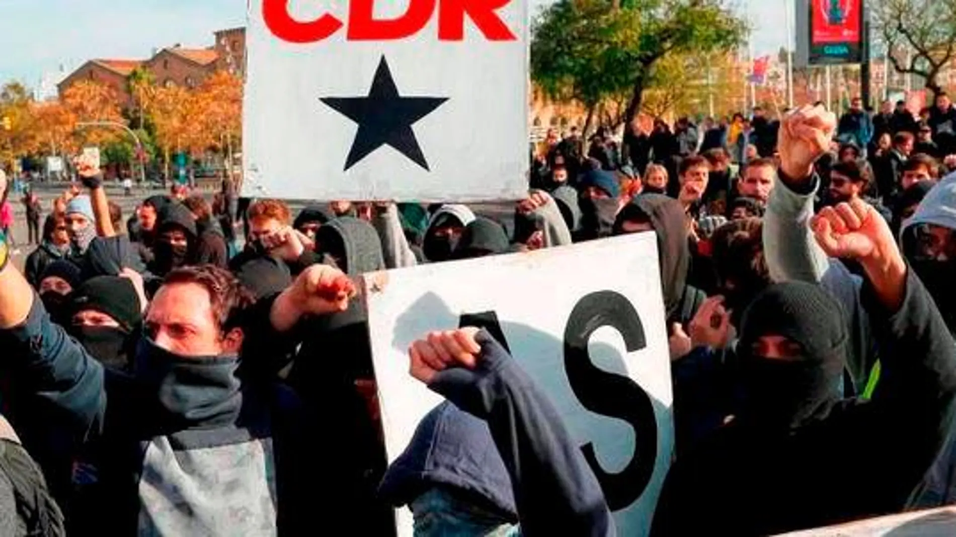 Los CDR anuncian acciones “contundentes” para implantar el caos en Cataluña