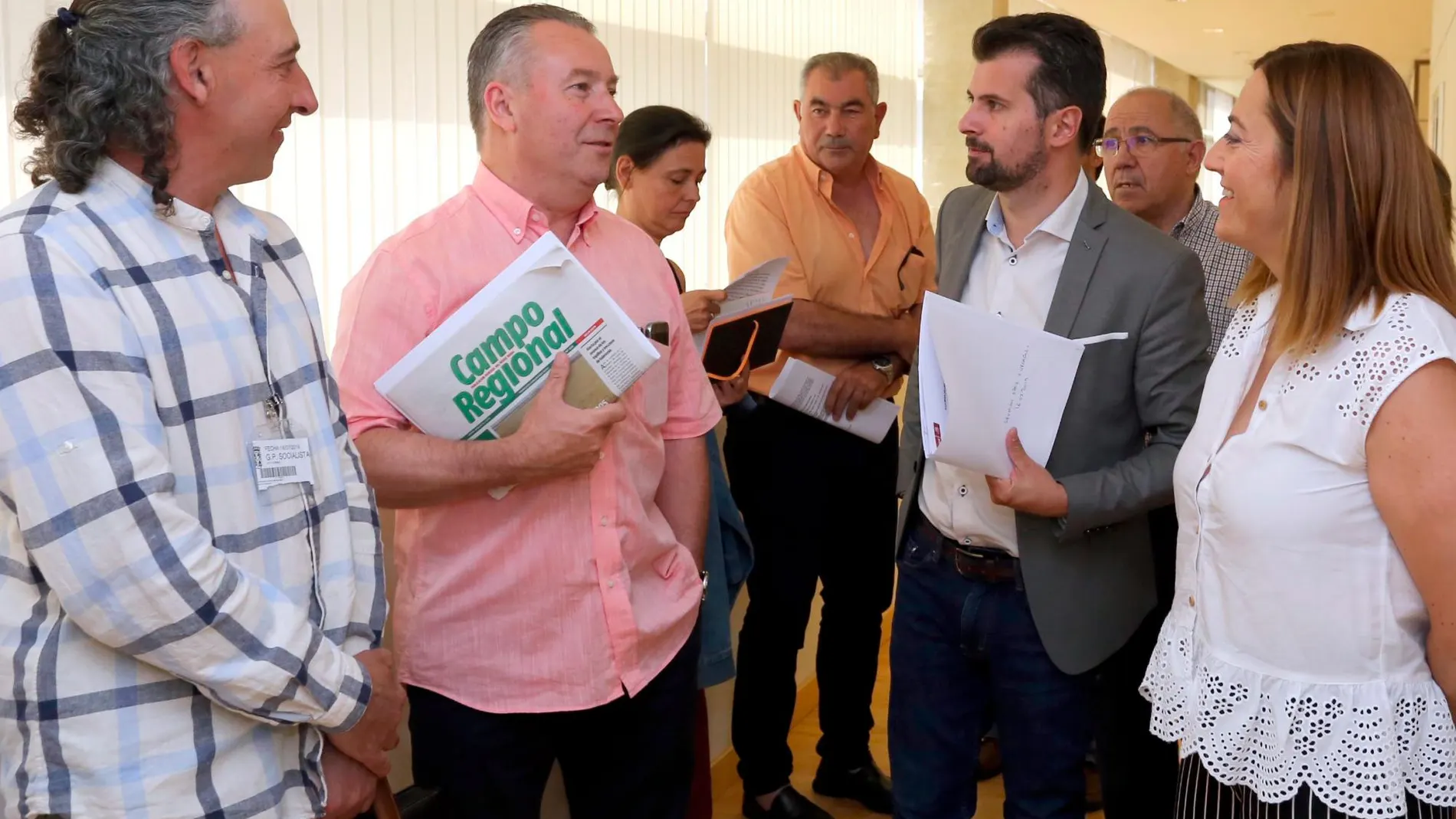 El secretario general y portavoz de los socialistas en las Cortes de Castilla y León, Luis Tudanca, junto a Virginia Barcones, se reúne con las organizaciones profesionales agrarias y Urcacyl