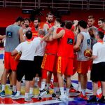 Vista general de un entrenamiento de la selección española de baloncesto
