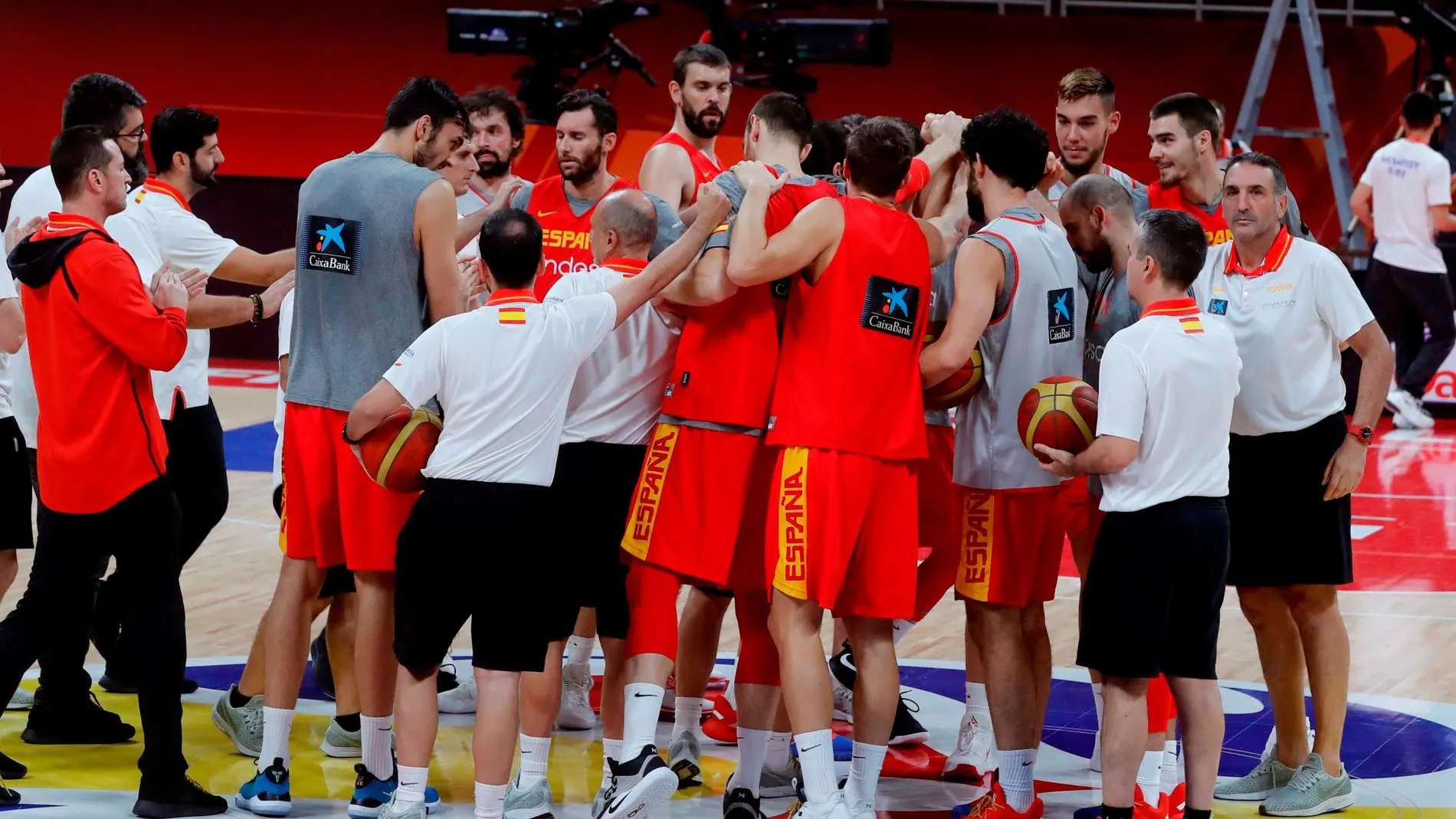 Vista general de un entrenamiento de la selección española de baloncesto